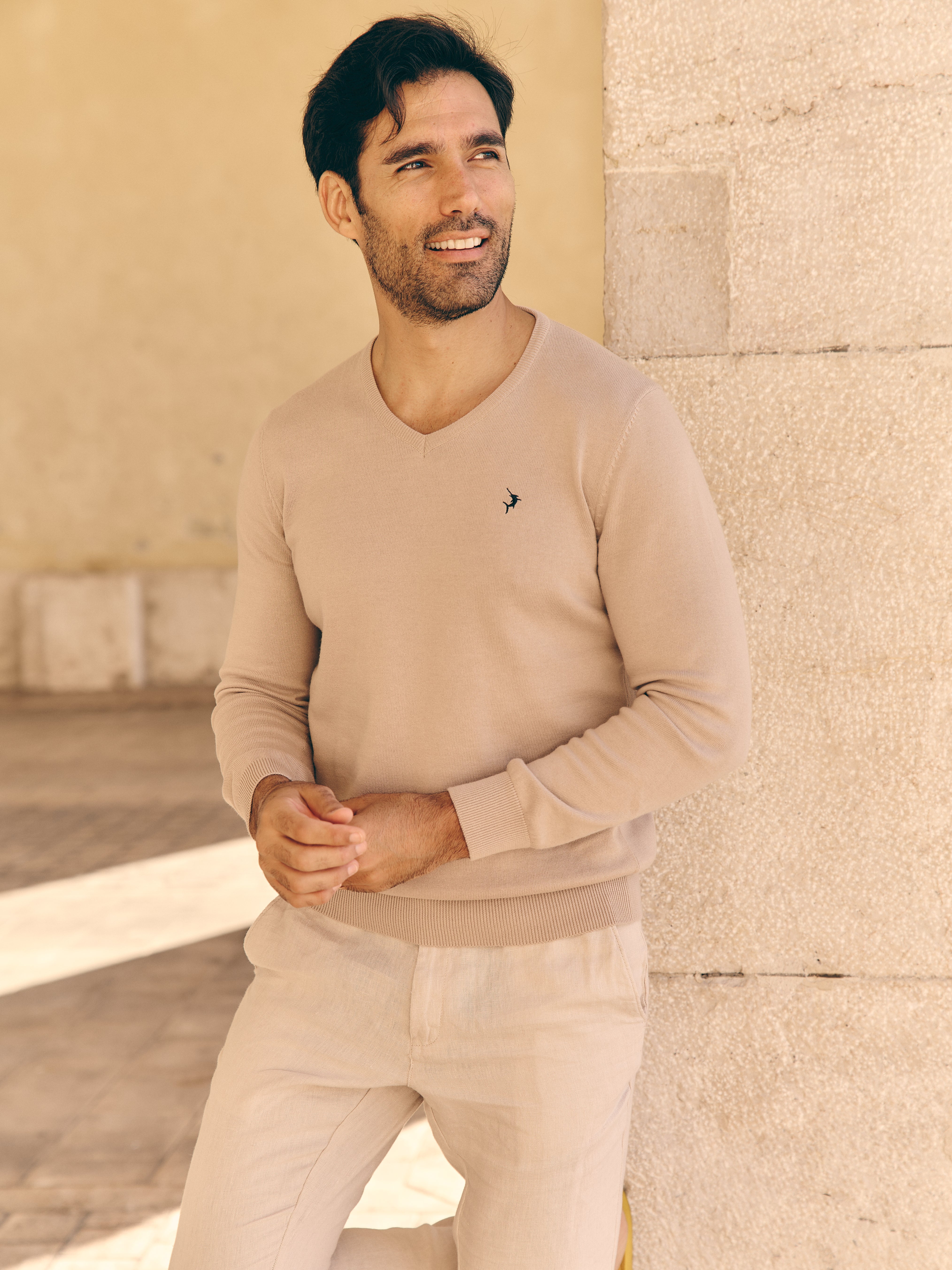 Classic V Neck Jumper - Linen
